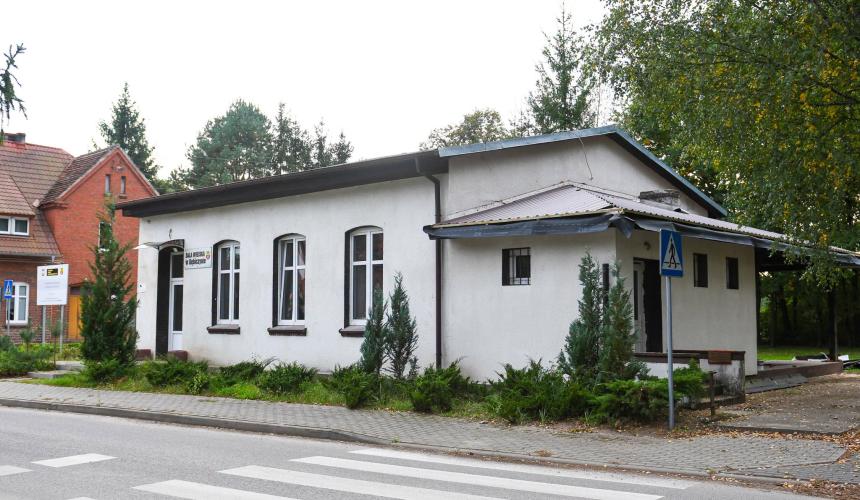 Remont sali wiejskiej w Gębiczynie